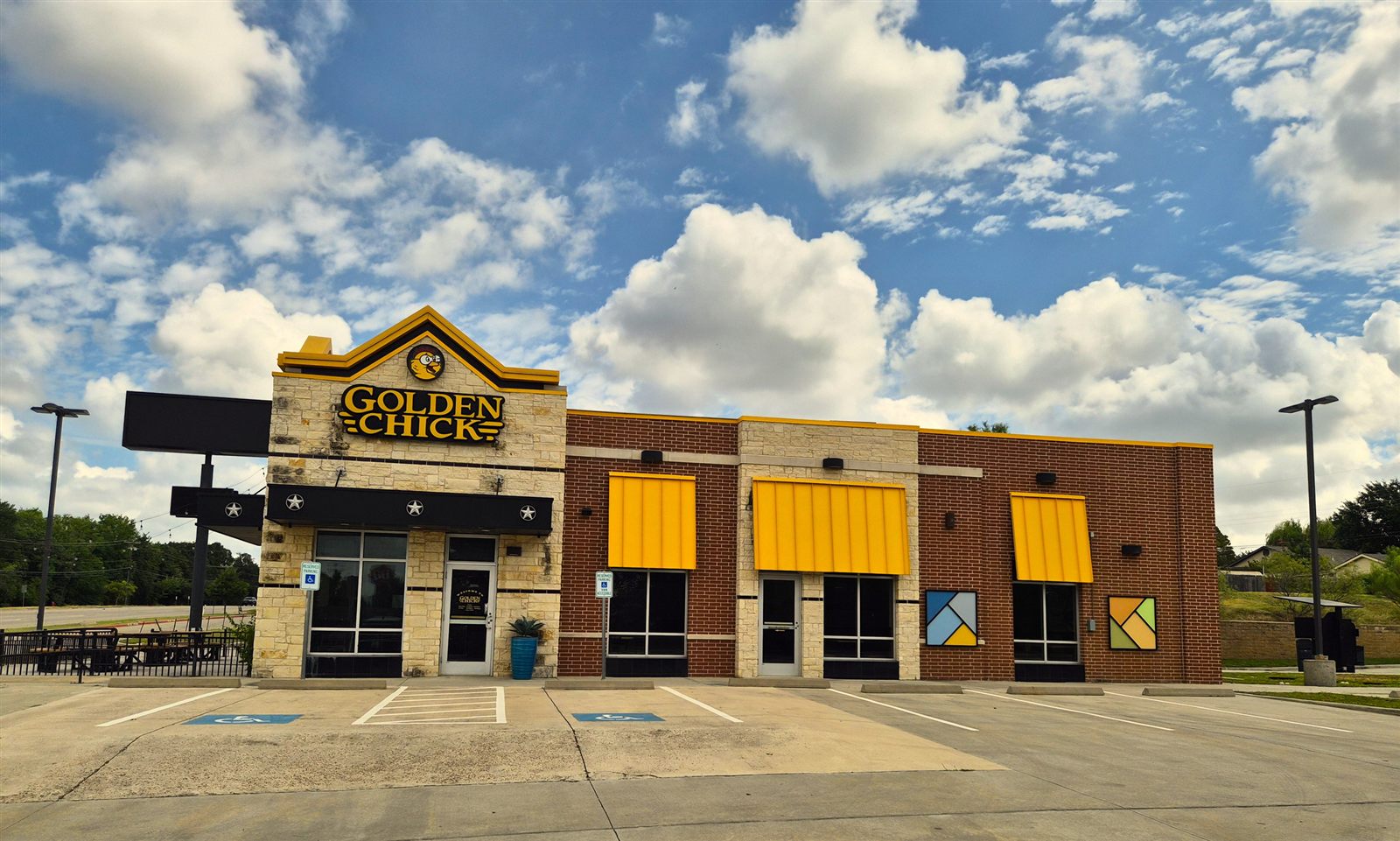Freestanding drive-thru restaurant for sale at 708 N Industrial Blvd, Euless, TX - front exterior